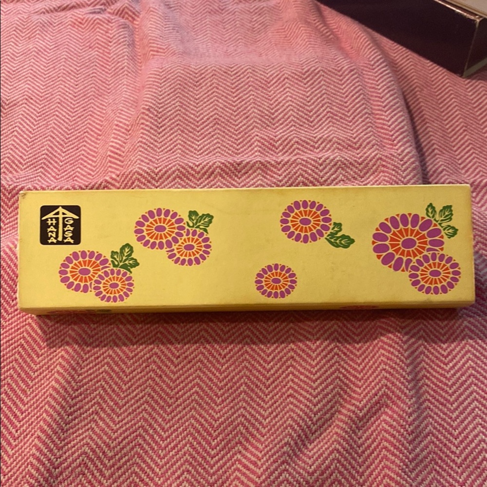 Avon Vintage Soap Sets - For All Seasons, Hana Gasa & Gallery Originals - Picture 8 of 12